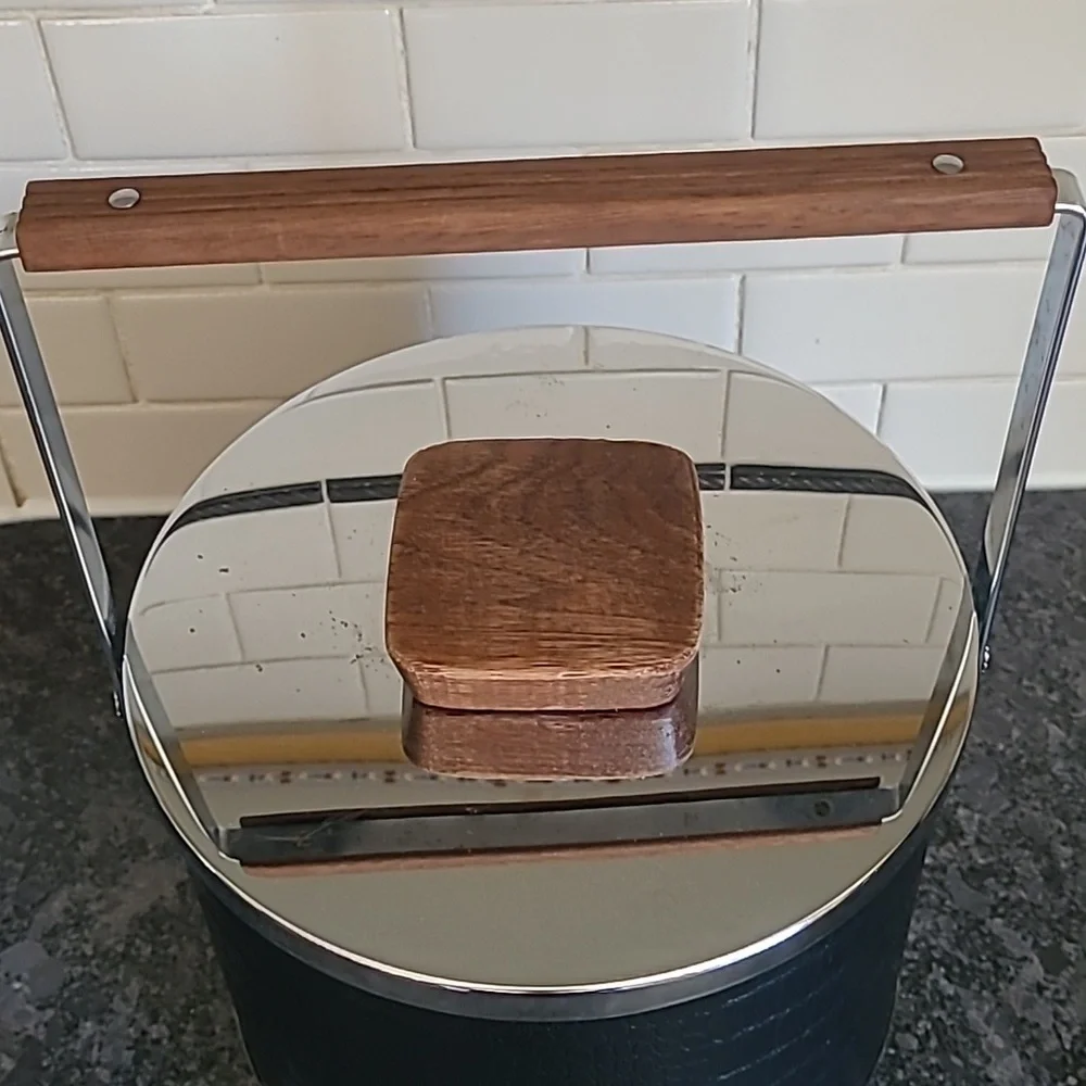 Vintage MCM "Atapco" Ice Bucket - Picture 3 of 14